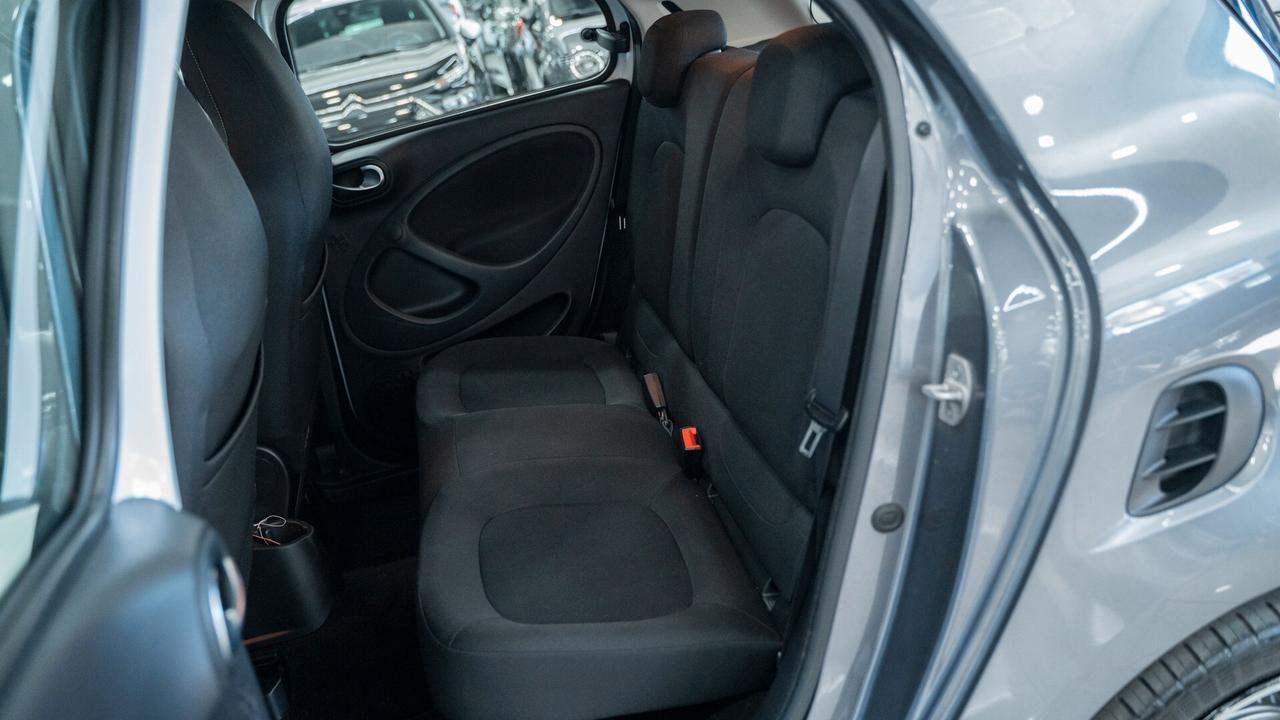 Smart ForFour 1.0 71 CV TWINAMIC 20th ANNIVERSARY 16" NAVI LED F