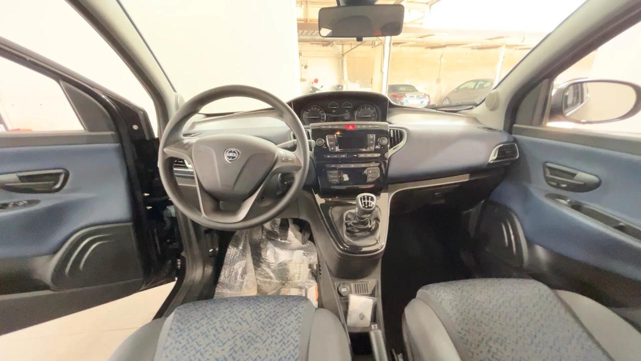 Lancia Ypsilon 1.0 FireFly 5 porte S&S Hybrid Oro