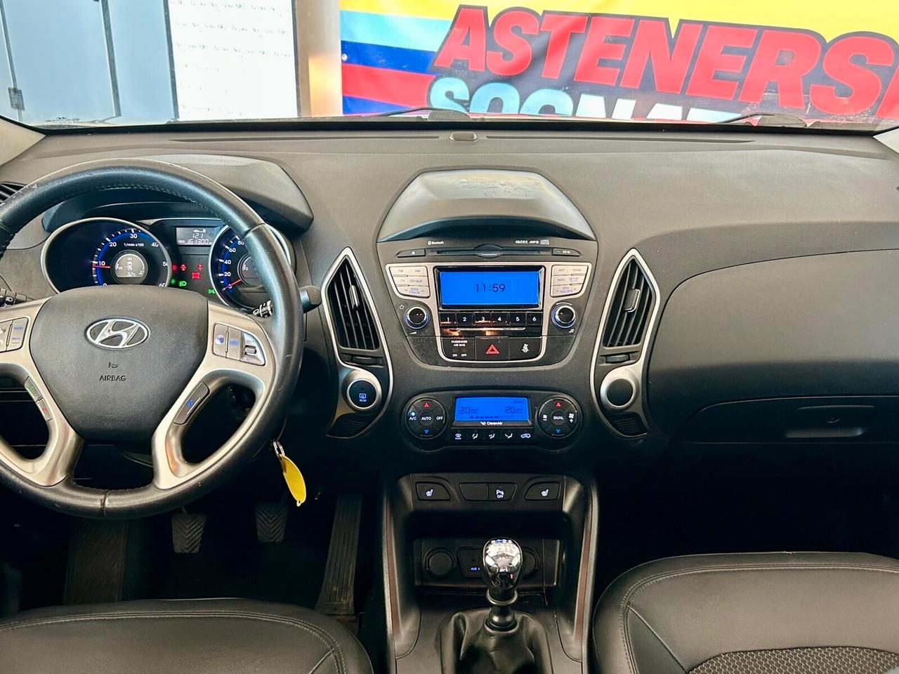Hyundai iX35 *FRIZIONE NUOVA*SUV FULL OPTIONAL* NEOPATENTATI * PELLE TOTALE COME NUOVA ONESTA SEDILI RISCALDA