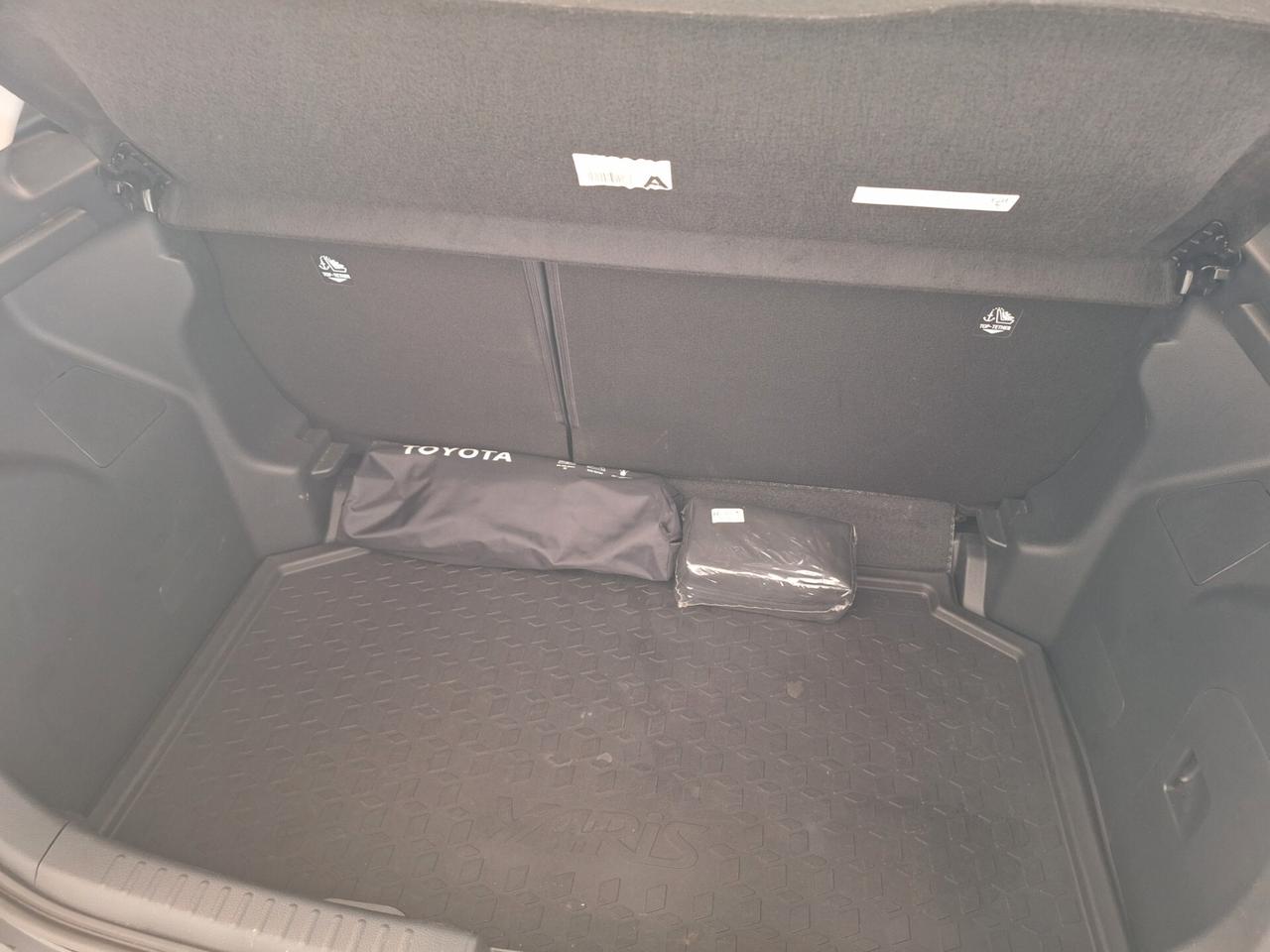 Toyota Yaris 1.5 Hybrid 5 porte Trend