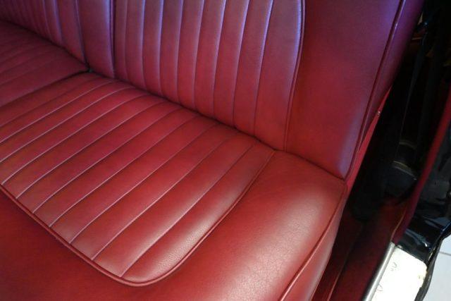 DAIMLER Sovereign 2.5 V8 AUTO GUIDA A DESTRA PERFETTA ITALIANA NUOVA