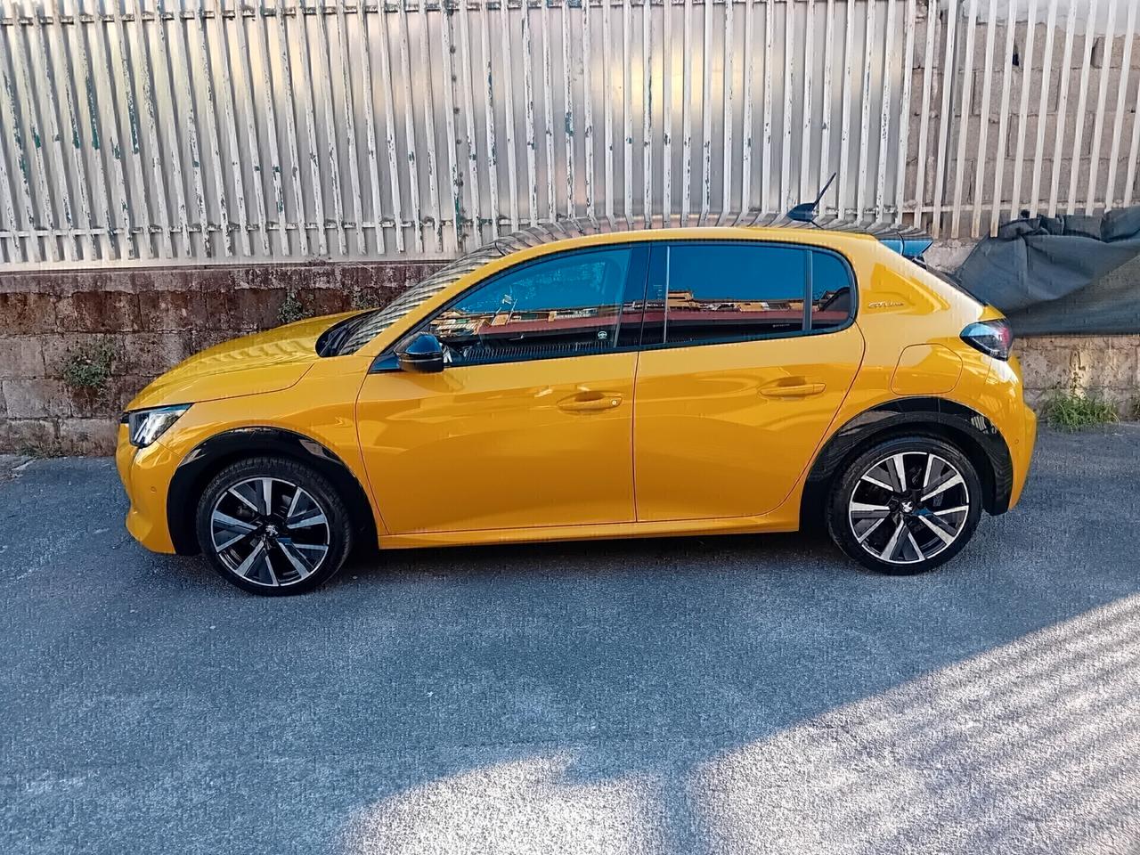 Peugeot 208 BlueHDi 100 S&S 5 porte GT Line