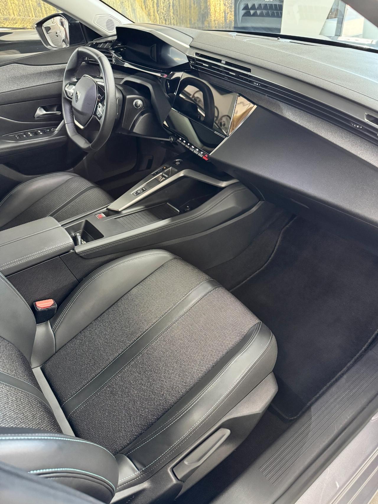 Peugeot 308 BlueHDi 130 S&S EAT8 Allure