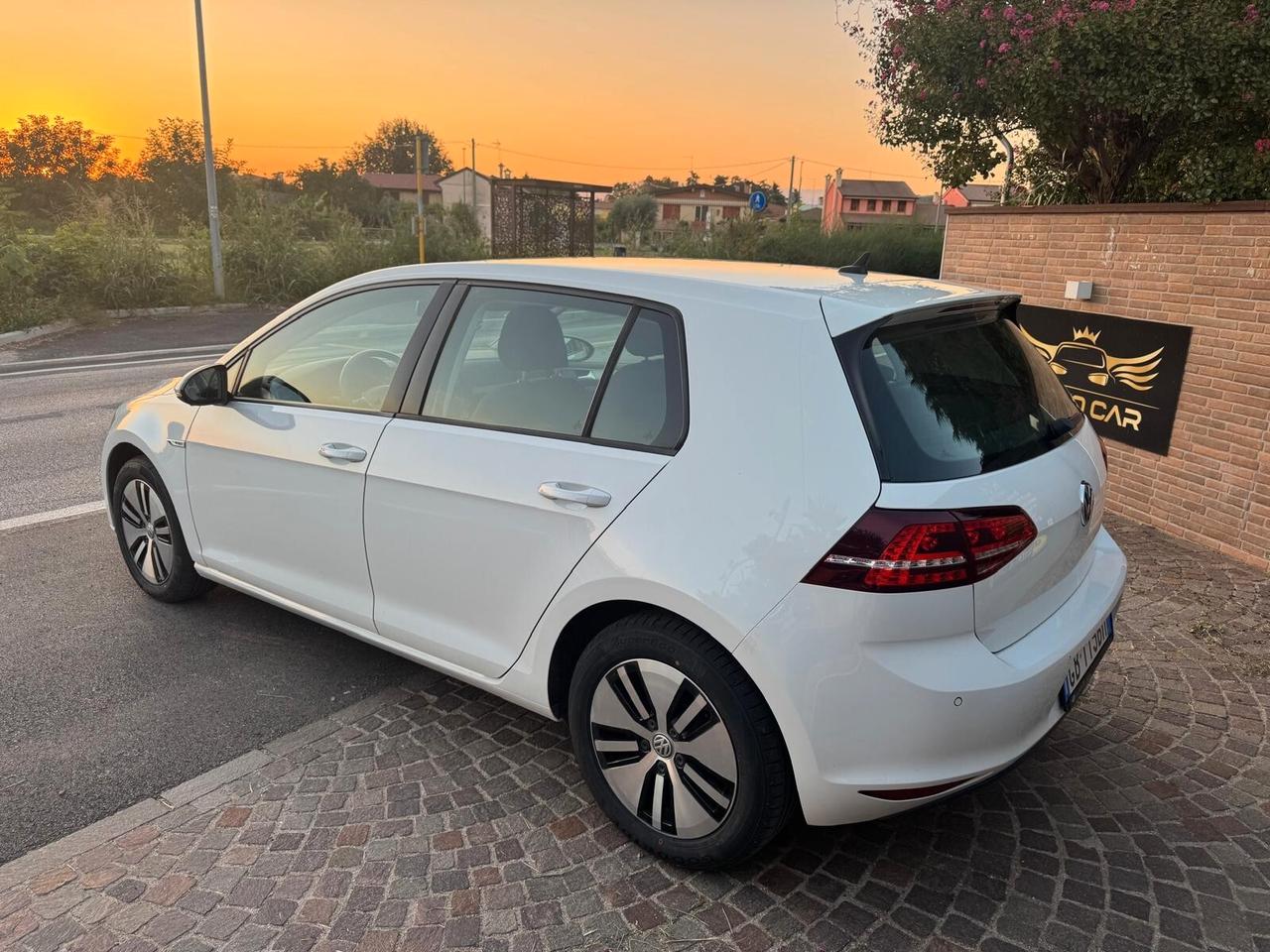 Volkswagen Golf e-Golf 115 CV