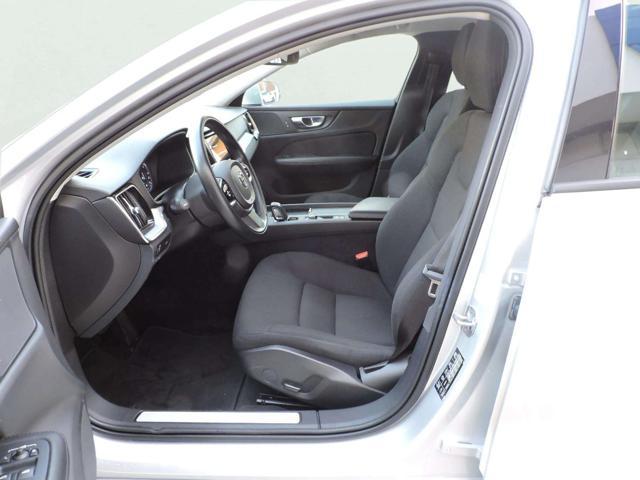VOLVO V60 B4 (d) Geartronic Momentum Business Pro