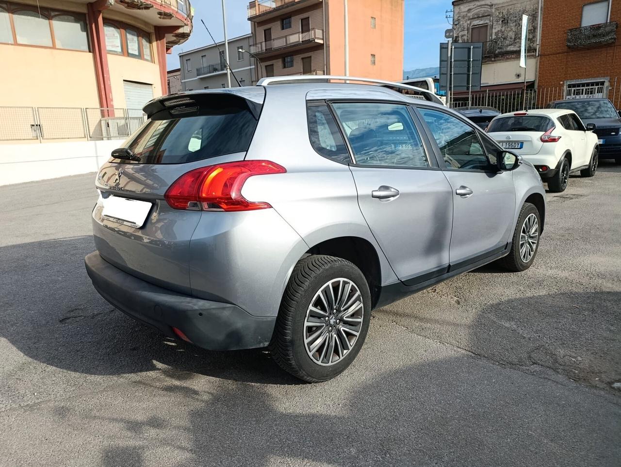 Peugeot 2008 PureTech 82 Access