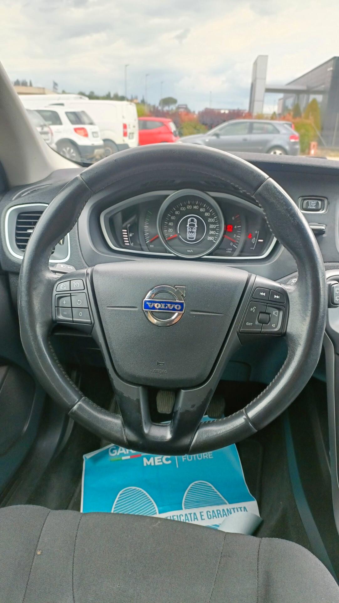 Volvo V40 D2 Momentum