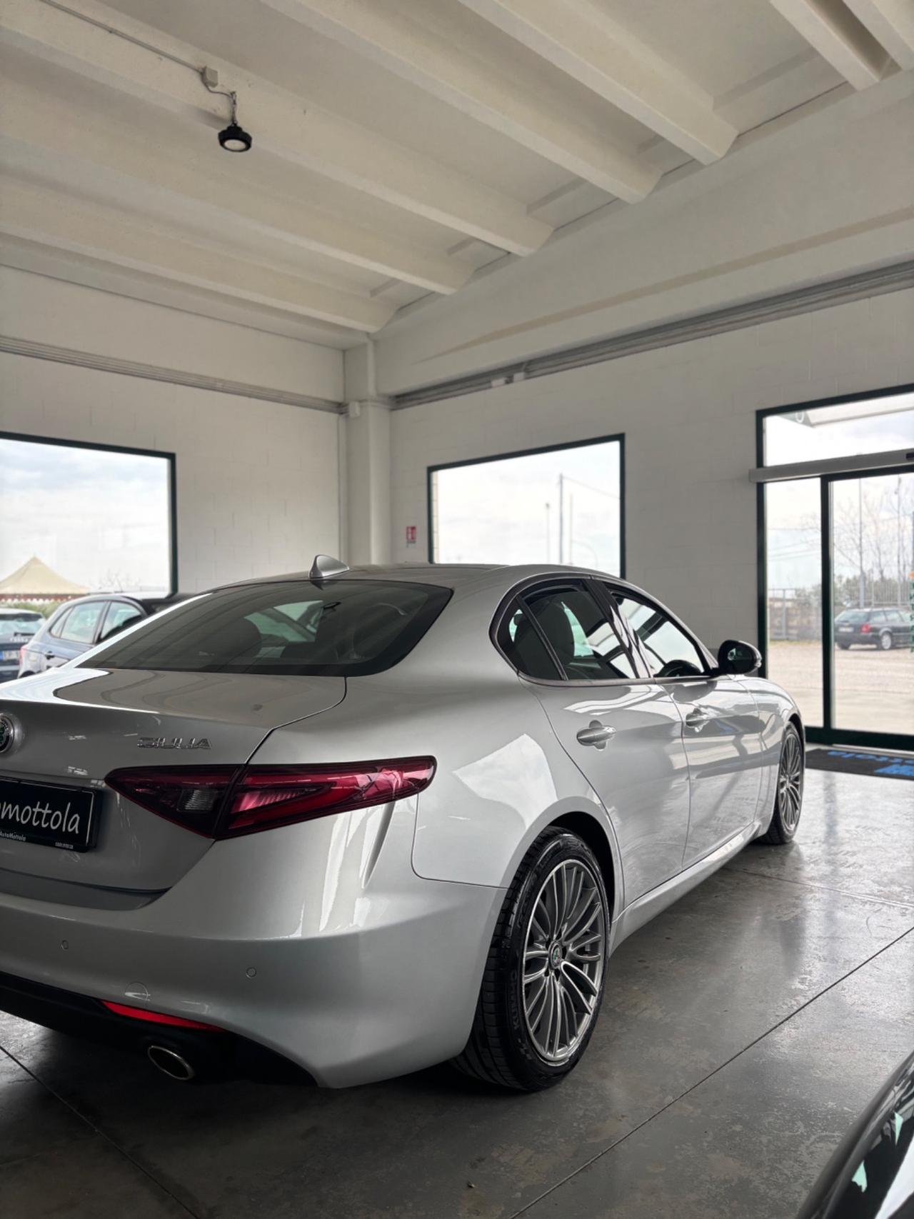 Alfa Romeo Giulia 2.2 Turbodiesel 180 CV Super