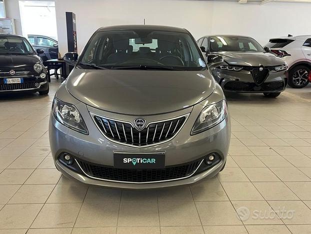 Lancia Ypsilon 1.0 FireFly 5 porte S&S Hybryd...