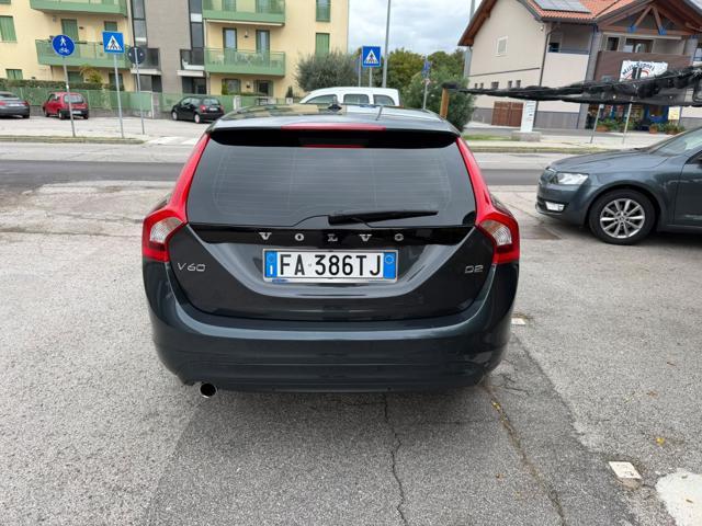 VOLVO V60 D2 Geartronic Momentum