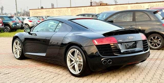 Audi R8 Coupe 4.2 V8 quattro r-tronic SEC