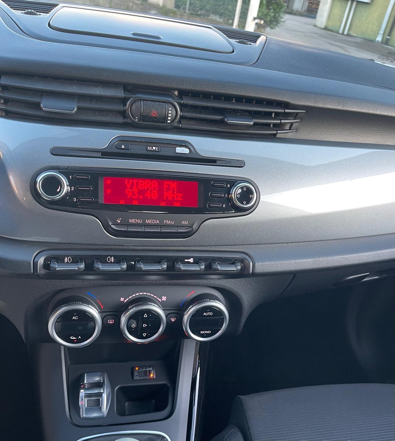 Alfa Romeo Giulietta 1.4Neopatentati GPL