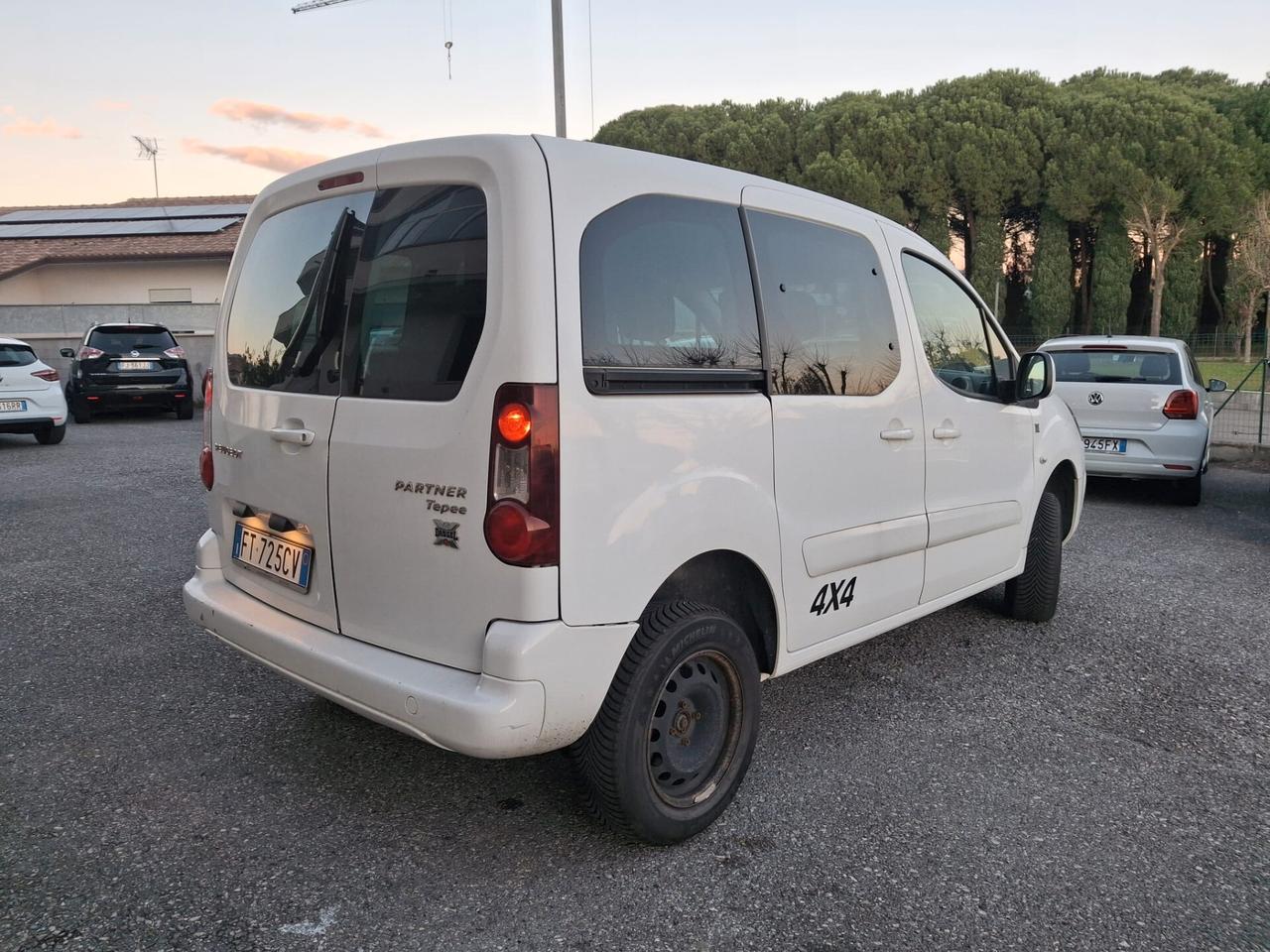 Peugeot Partner Tepee BlueHDi 100 4x4 Active Traction Control