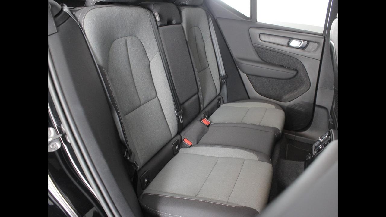 VOLVO XC40 2023 - XC40 1.5 t4 recharge phev Core auto