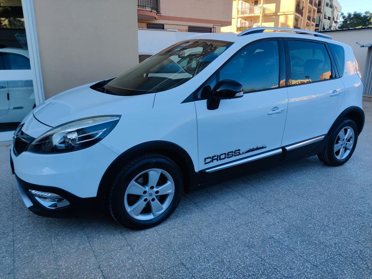 Renault Scénic XMod Cross 1.5 Diesel