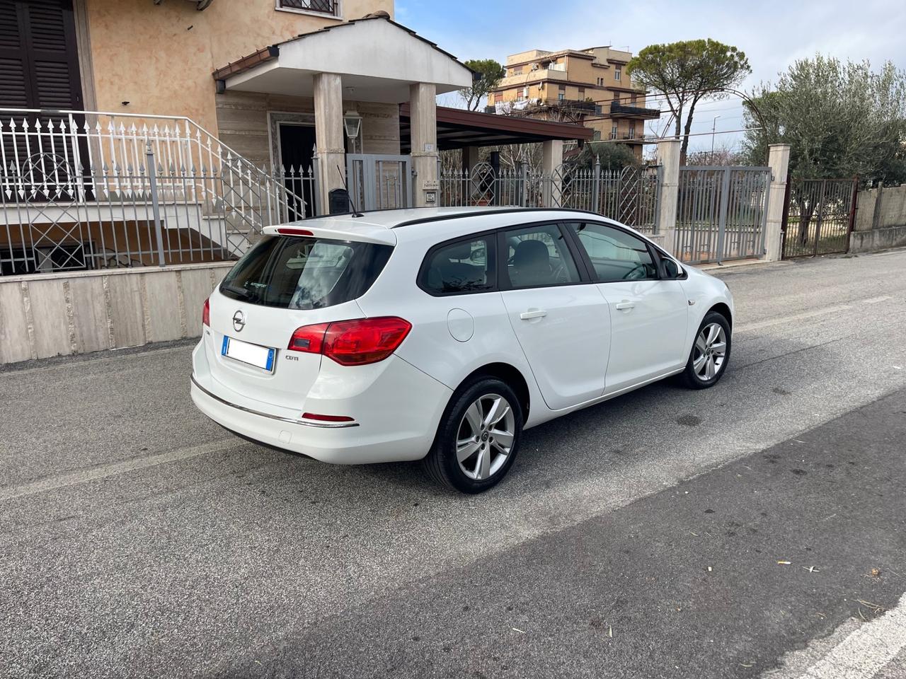 Opel Astra 1.7 CDTI 110CV Sports Tourer Elective