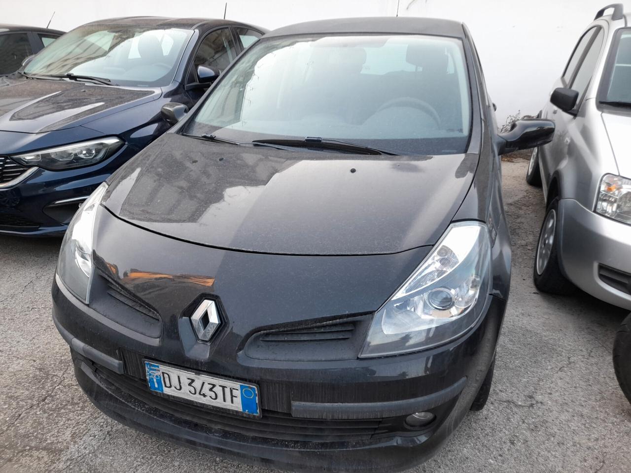 Renault Clio 1.2 16V 5 porte Le Iene