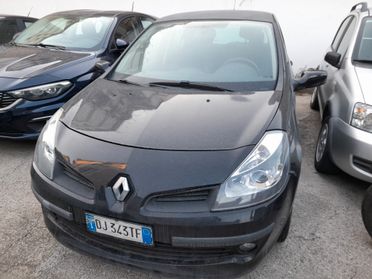 Renault Clio 1.2 16V 5 porte Le Iene