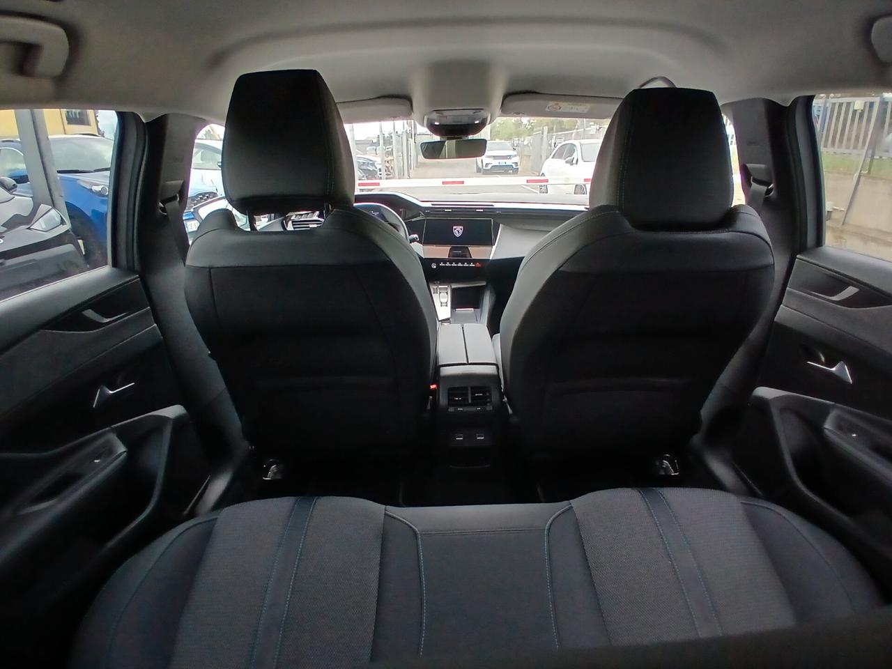 Peugeot 408 Hybrid 145 e-DCS6 Allure