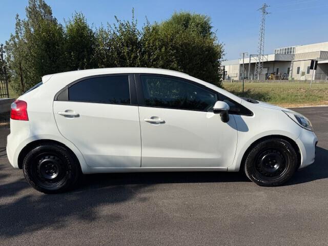 Kia Rio 1.4 CRDi 5p. Cool