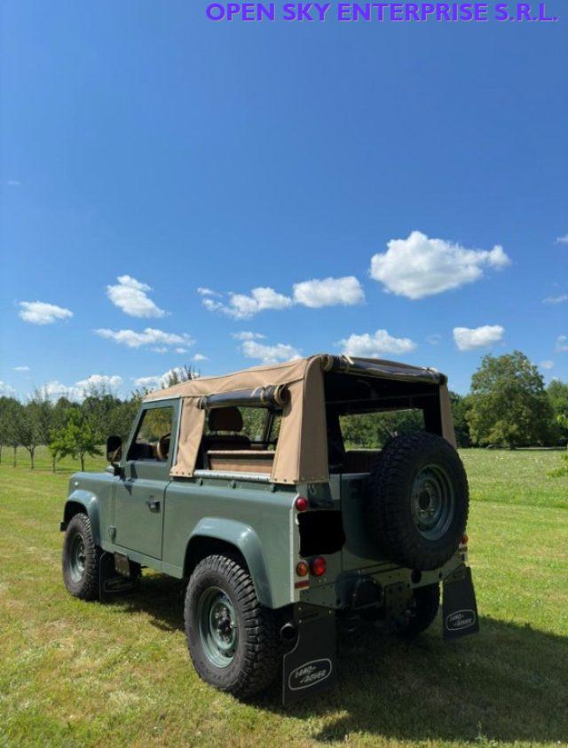 LAND ROVER Defender 90 2.2 TD4 Soft top N1 SAFARI EDITION