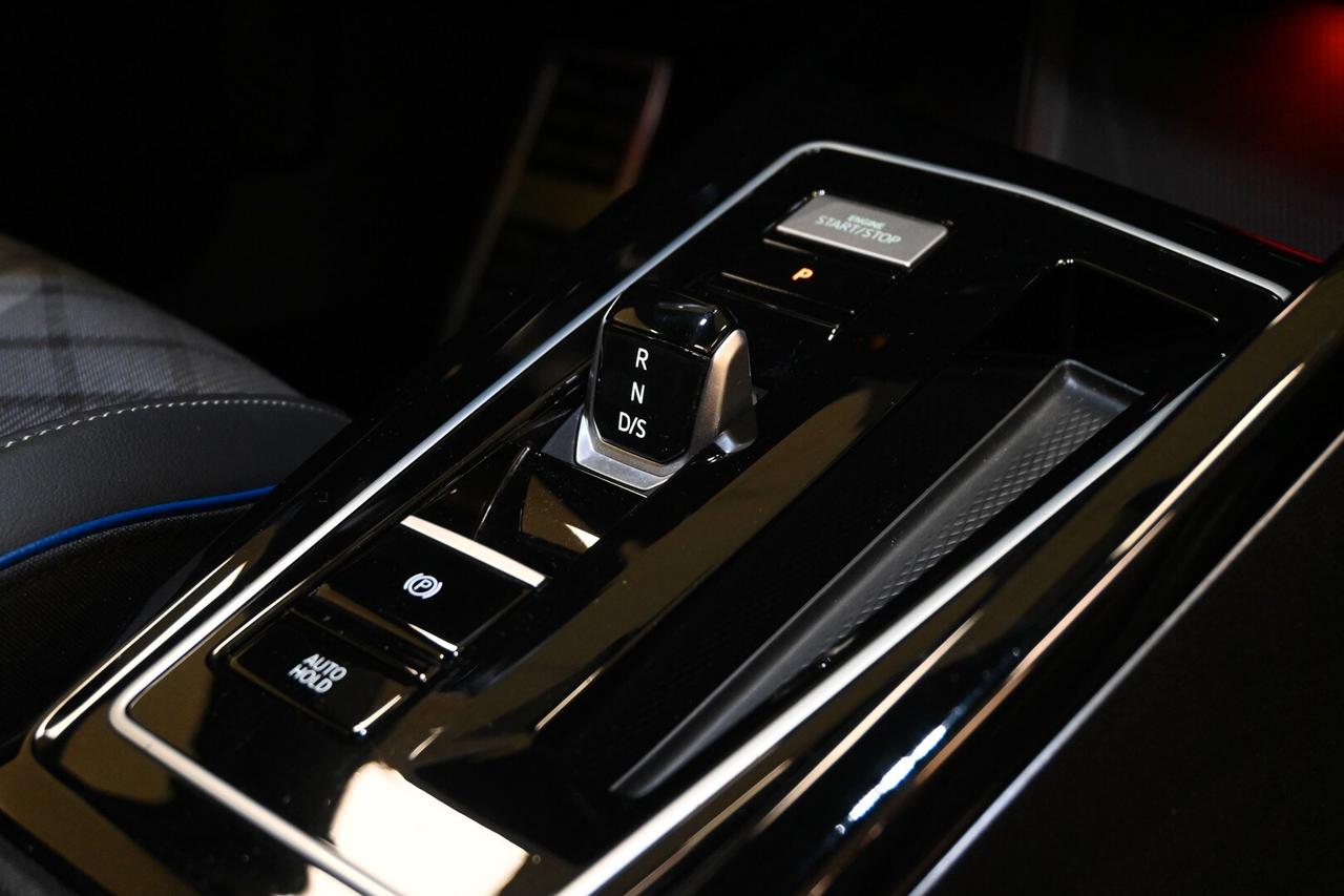 VOLKSWAGEN Golf 8ª serie Golf 2.0 TDI 150 CV D...