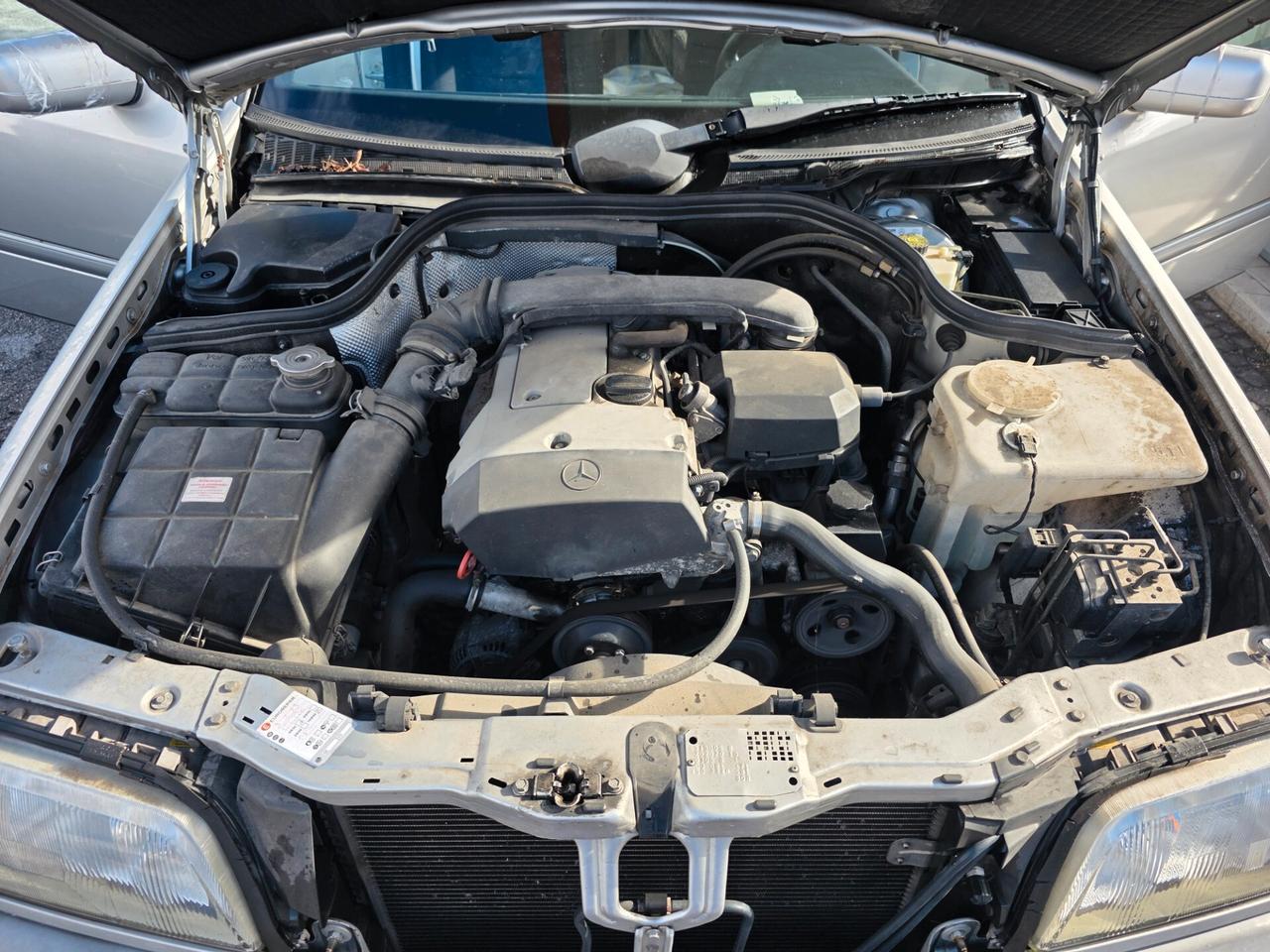 Mercedes-benz C 200 cat Classic con 167.000km Neopatentati ok