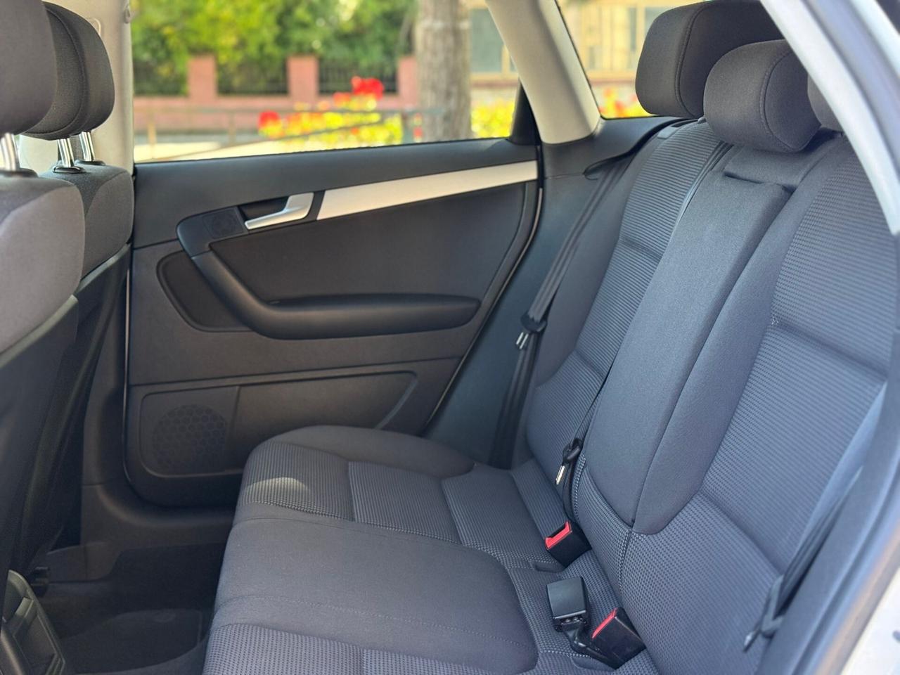 Audi A3 SPB 1.6 TDI 105 CV CR Ambition