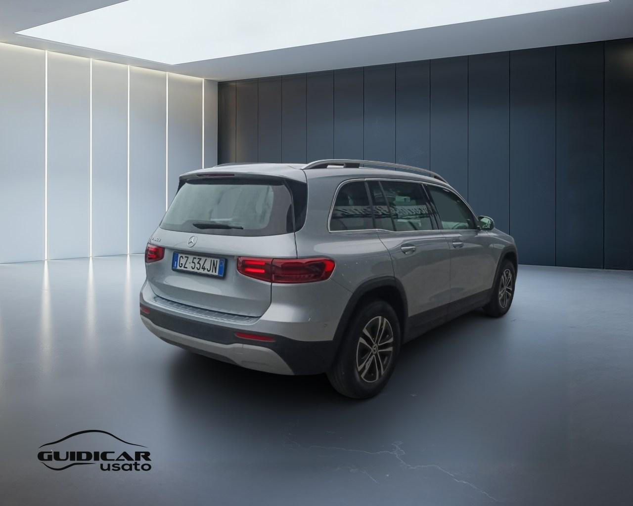 Mercedes-Benz GLB - X247 2023 - GLB 180 d Advanced auto