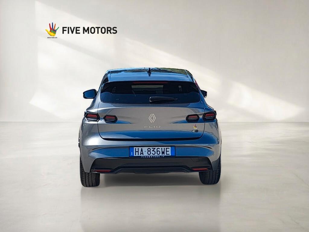Renault Clio 1.8 full hybrid E-Tech Techno Auto
