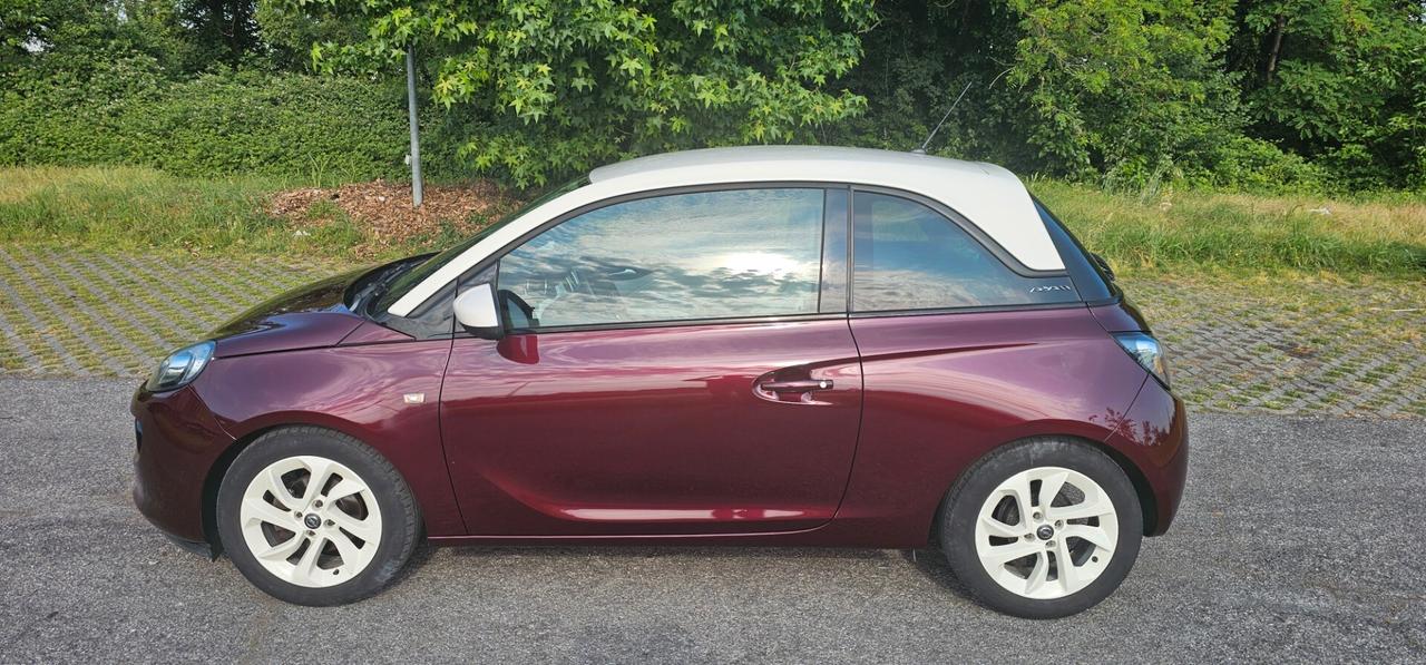 Opel Adam 1.2 70 CV White/Black Link
