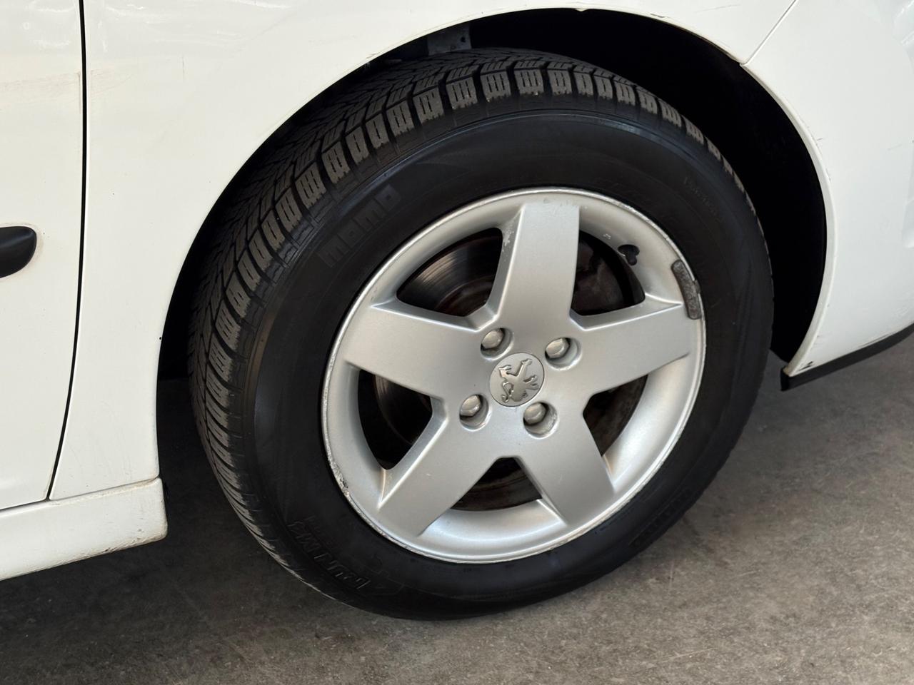 Peugeot 207 1.4 8V 75CV 5p. Energie Sport ECO GPL