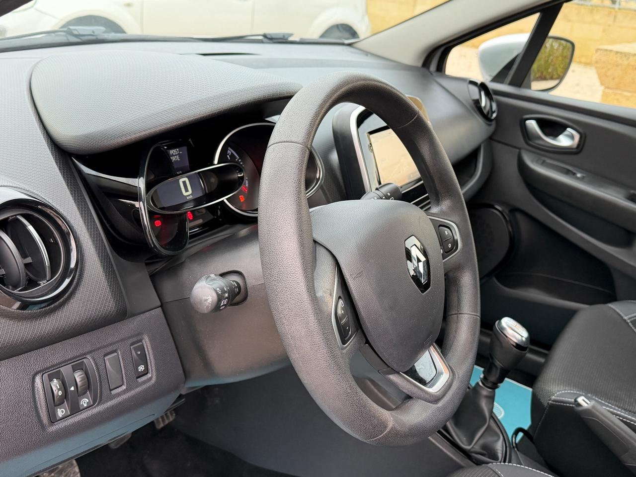 Renault Clio dCi 8V 75 CV 5 porte Moschino Intens