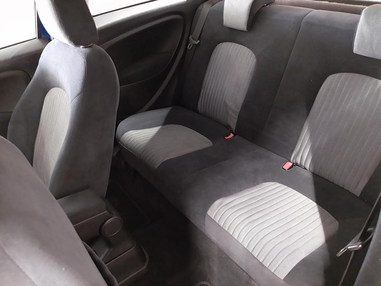 Fiat Grande Punto 1.3 MJT 90 CV 3 porte Emotion - ok neopatentati