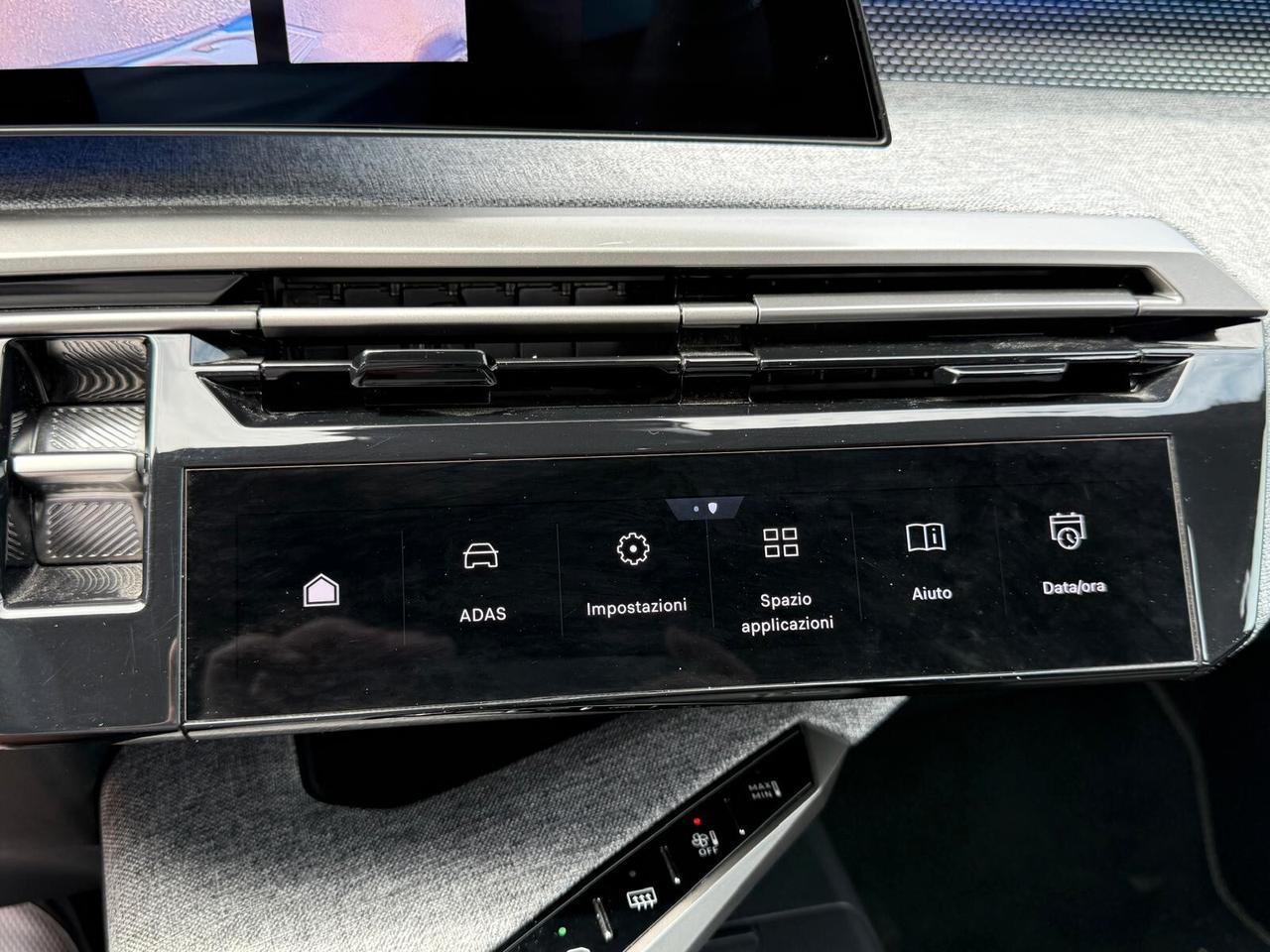 PEUGEOT 3008 2025 Hybrid 136 e-DCS6 GT 17000KM