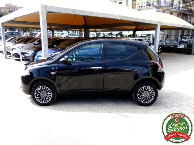 LANCIA Ypsilon 0.9 TwinAir 85 CV 5 porte Metano Ecochic Elle