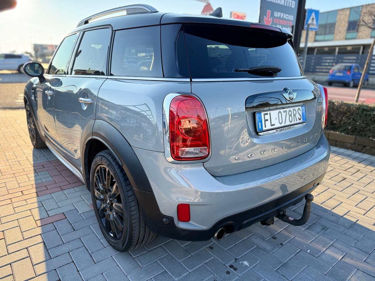 Mini Cooper Countryman 1.5 Hype GANCIO TRAINO