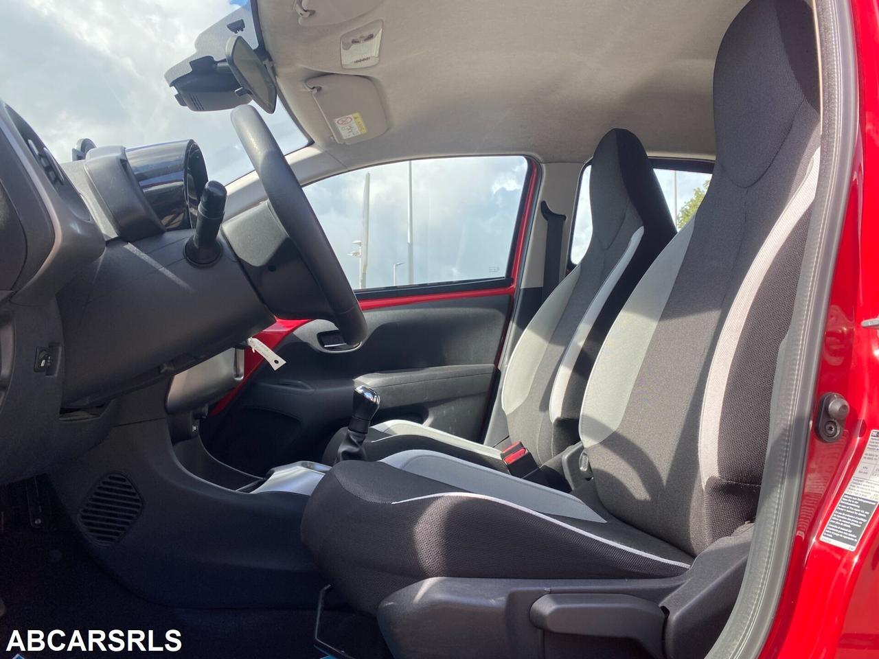 TOYOTA - Aygo - 1.0 VVT-i 69 CV x-play - UNIPRO. -