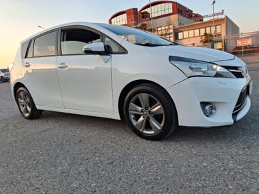 Toyota Verso 1.6 D-4D Style 7 Posti-TETTO-NAVIGATORE--