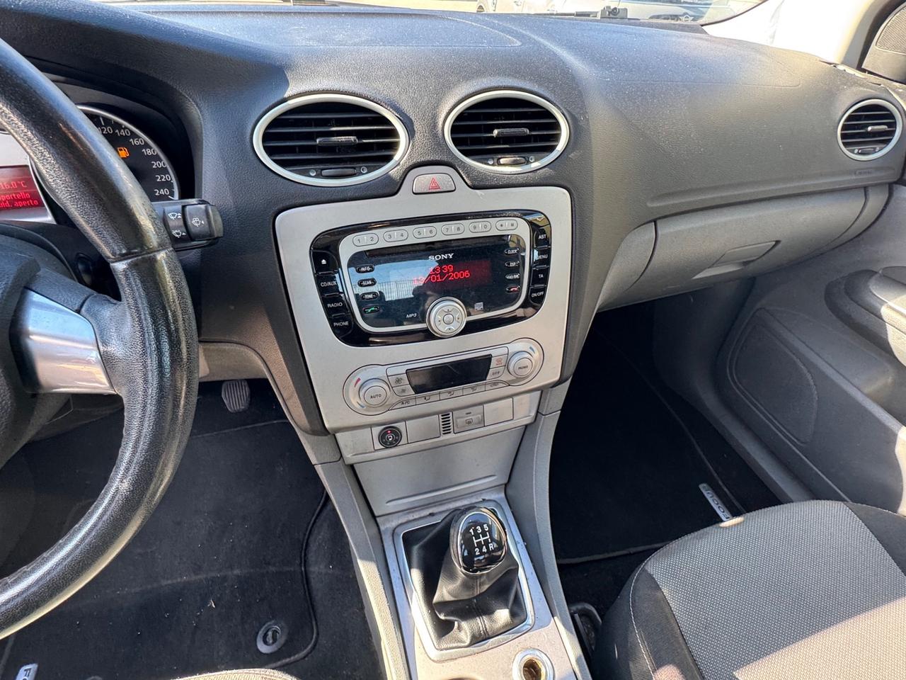 Ford Focus 1.6 (115CV) 5p. Bz.- GPL Titanium