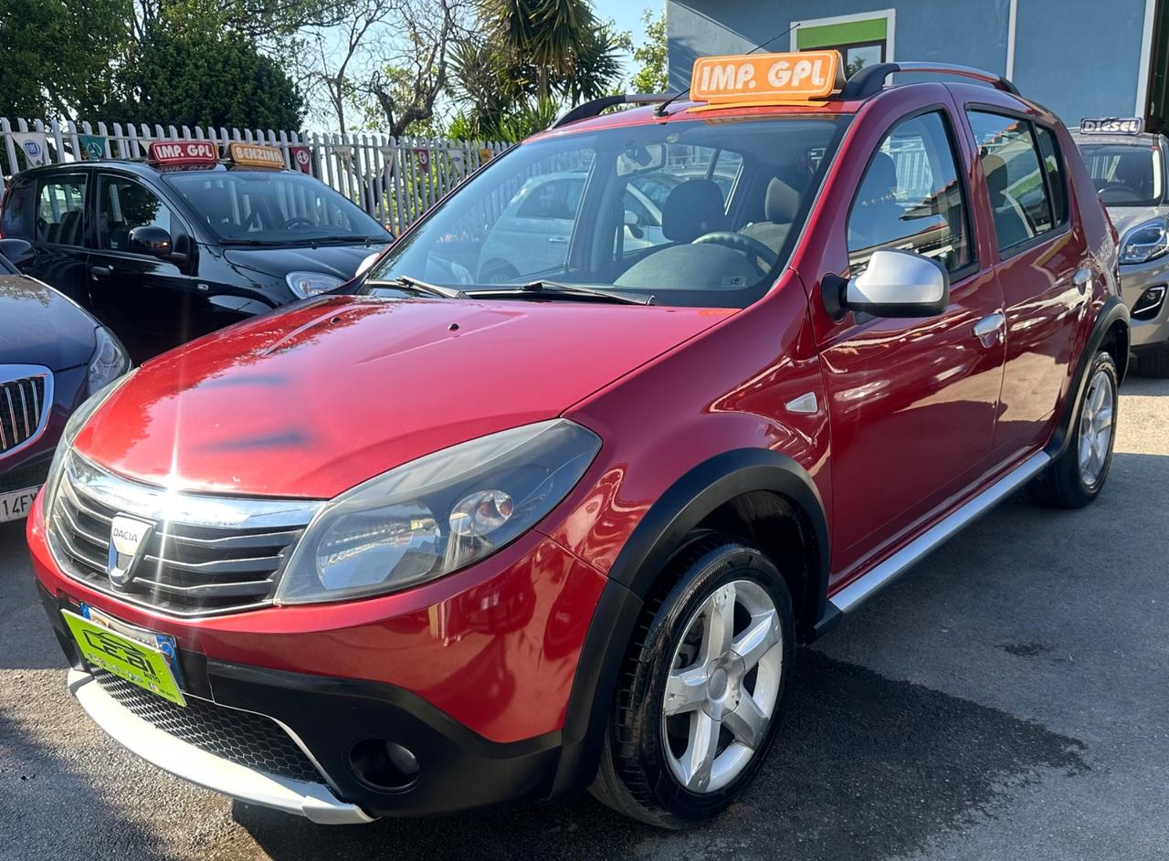 Dacia Sandero Stepway 2011 1.6 BENZ/GPL SCADENZA 2031
