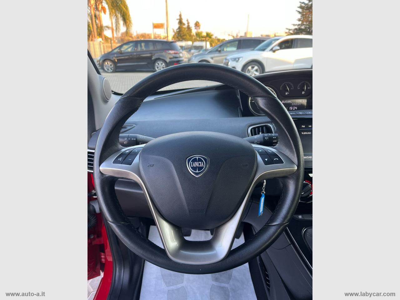 LANCIA Ypsilon 1.0 FireFly 5p.S&S Hybrid Silver Vecchio proprietario privato NO EX NOLEGGIO