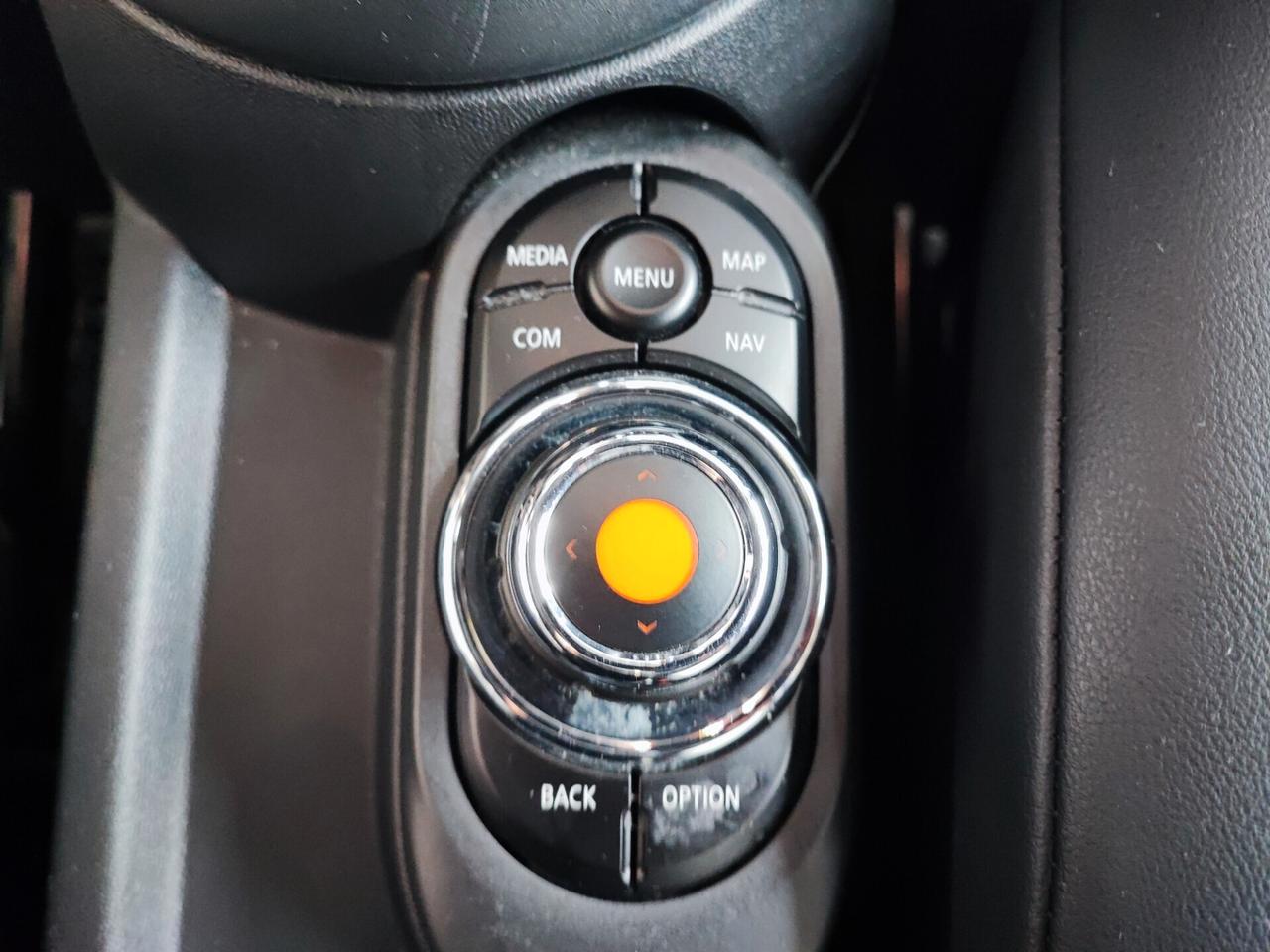 Mini 2.0 Cooper SD aut. Hype 5 porte