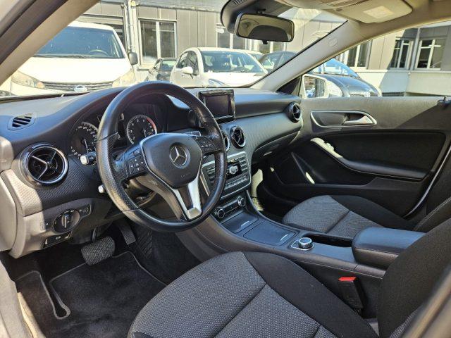 MERCEDES-BENZ A 180 Executive