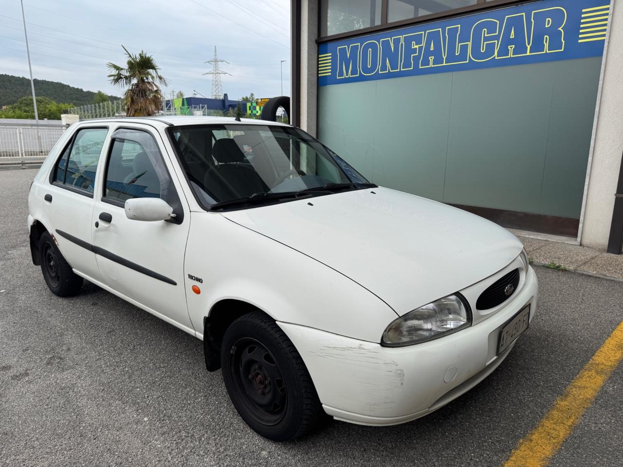 Ford Fiesta 1.2i 16V cat 5 porte Techno
