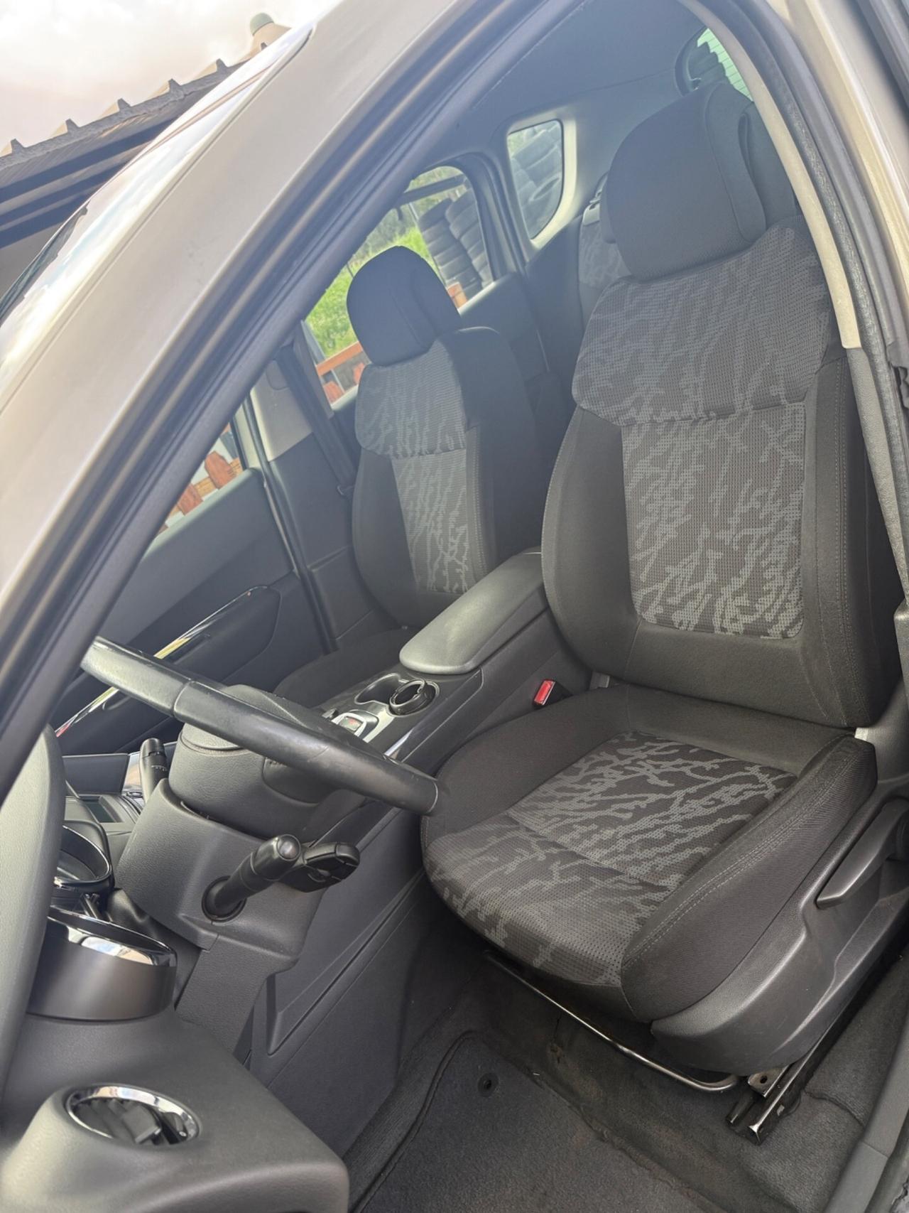 Peugeot 3008 1.6 HDi 110CV Premium