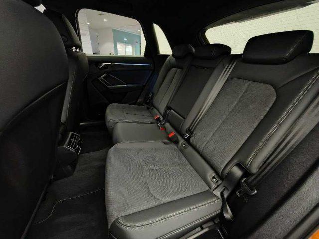 AUDI Q3 35 TDI S tronic Identity Black