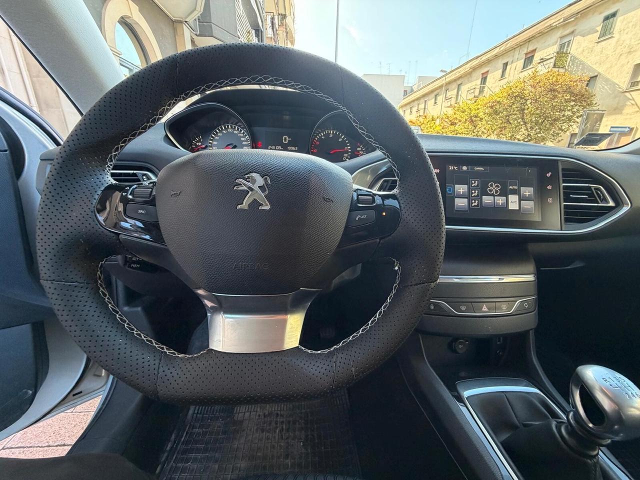 Peugeot 308 BlueHDi 120 S&S Business