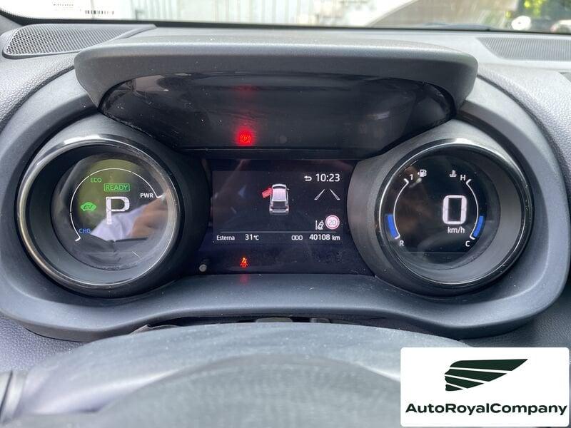 Toyota Yaris 1.5 Hybrid 5 porte Lounge IVA ESPOSTA
