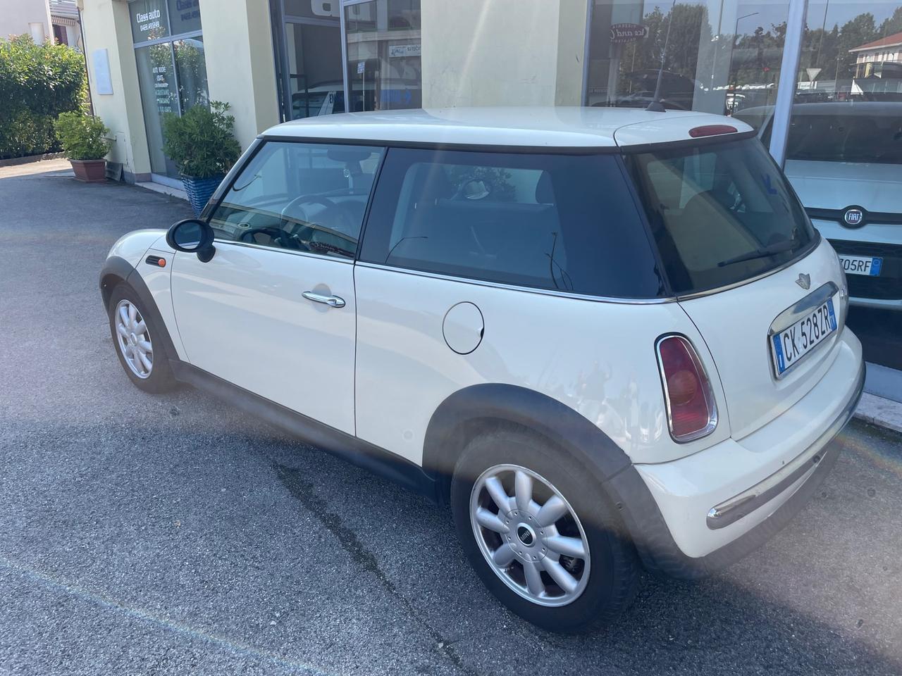 Mini Mini 1.4 tdi One D de luxe